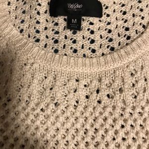 Short sleeve sweater